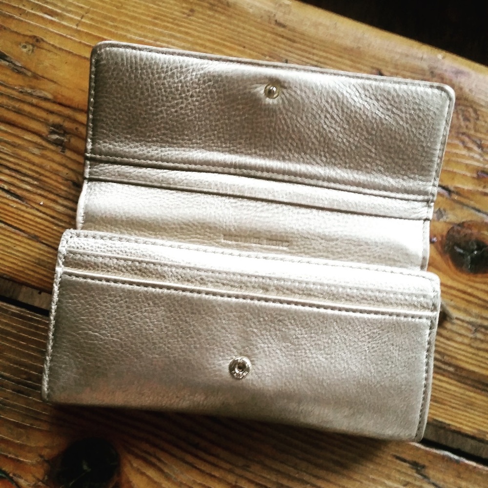 Michael Kors Gold Wallet ✨